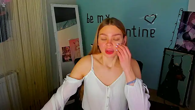 Molly sweetie online show from 02-10-25, 07:04