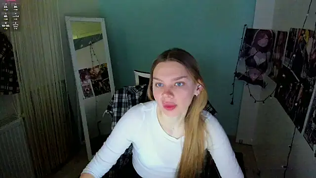 Molly sweetie online show from 03-17-25, 07:02