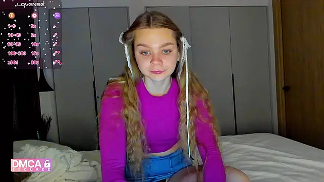 Molly sweetie online show from 12-22-25, 07:27