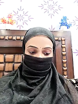 Snapshot of Yours-Bebo chatting on 01-10-25, 03:16 Yours-Bebo online show from 01-10-25, 03:16