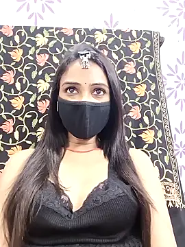 Snapshot of Yours-Bebo chatting on 03-08-25, 06:47 Yours-Bebo online show from 03-08-25, 06:47