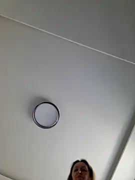 Snapshot of Miss____Mia_ chatting on 03-04-25, 08:02 Miss Mia online show from 03-04-25, 08:02