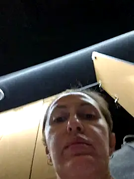 Miss    Mia  online show from 04-23-26, 12:29