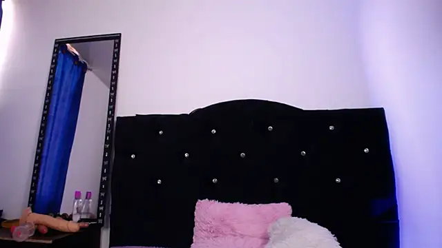 sweet skylove  online show from 02-12-26, 09:10