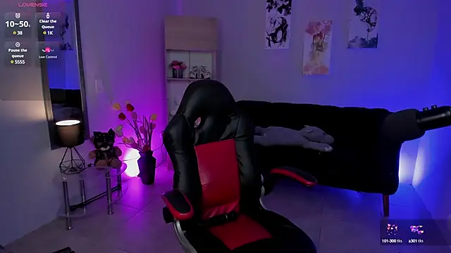 Snapshot of LouaneBourVip chatting on 12-27-24, 10:26 LouaneBourVip online show from 12-27-24, 10:26