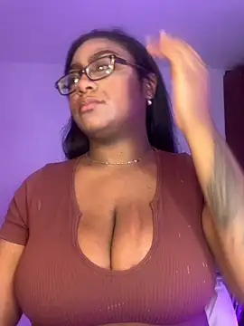 BlakmillerrGilson online show from 03-28-26, 07:35