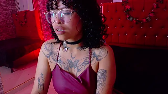 miahernadez303av online show from 02-15-26, 04:31