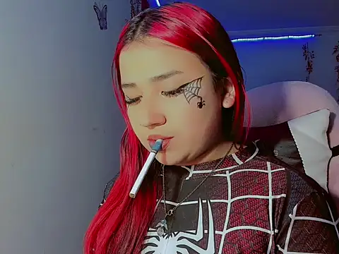 madisonx17 online show from 10-28-25, 11:51