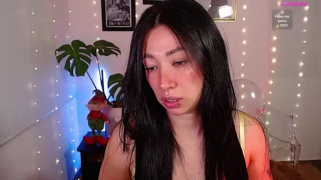 lilyy evanss online show from 12-12-24, 11:03