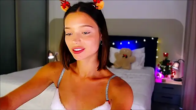 Snapshot of wow_Mia chatting on 12-21-24, 05:25 wow Mia online show from 12-21-24, 05:25