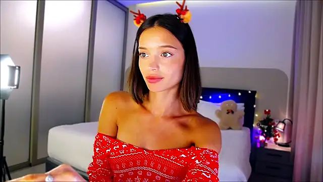 Snapshot of wow_Mia chatting on 12-26-24, 04:53 wow Mia online show from 12-26-24, 04:53