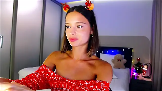 Snapshot of wow_Mia chatting on 12-27-24, 04:58 wow Mia online show from 12-27-24, 04:58