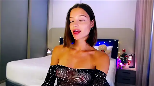 Snapshot of wow_Mia chatting on 12-30-24, 01:26 wow Mia online show from 12-30-24, 01:26