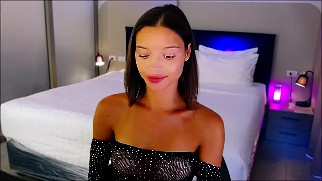 Snapshot of wow_Mia chatting on 02-21-25, 05:13 wow Mia online show from 02-21-25, 05:13