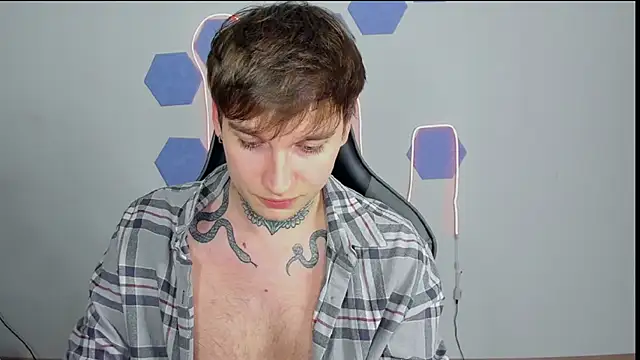 Chris Tyson online show from 12-04-24, 05:22