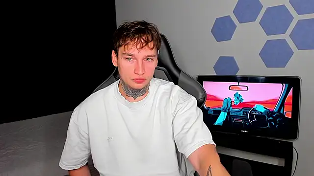 Chris Tyson online show from 09-19-25, 01:07