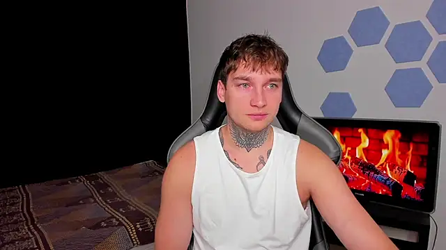 Chris Tyson online show from 09-20-25, 02:01