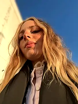 LoraaDoll online show from 10-02-25, 02:24