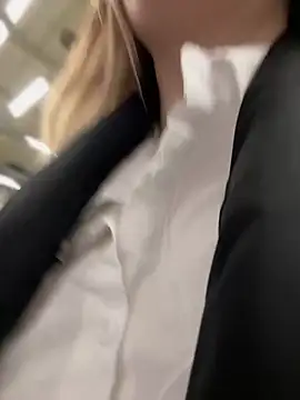 LoraaDoll online show from 10-06-25, 03:42