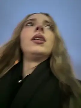 LoraaDoll online show from 10-25-25, 02:46