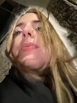 LoraaDoll online show from 11-24-25, 03:56