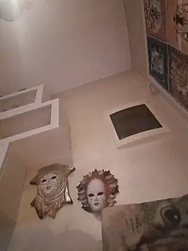 Snapshot of caigo7 chatting on 10-19-25, 08:31 caigo7 online show from 10-19-25, 08:31