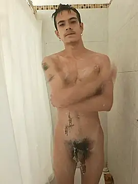 Snapshot of LYZBORNHD chatting on 12-30-24, 03:03 LYZBORNHD online show from 12-30-24, 03:03