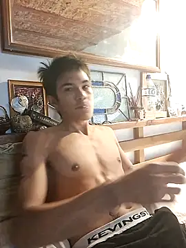 Snapshot of LYZBORNHD chatting on 12-30-24, 06:05 LYZBORNHD online show from 12-30-24, 06:05