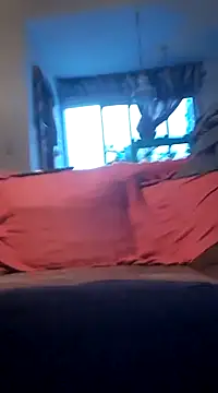 Snapshot of LYZBORNHD chatting on 03-18-25, 10:04 LYZBORNHD online show from 03-18-25, 10:04