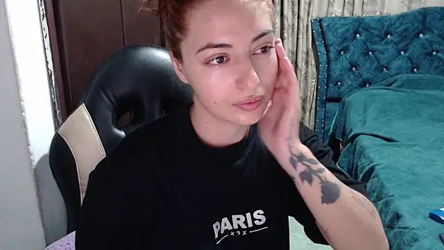 Snapshot of Kate_lorens9 chatting on 02-06-26, 09:45 Kate lorens9 online show from 02-06-26, 09:45