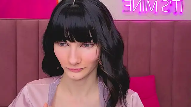 Lili flowerr online show from 04-04-26, 10:57