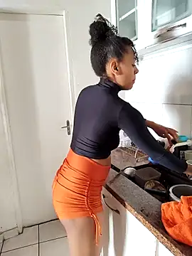 Julia Pretinha online show from 10-22-25, 01:11