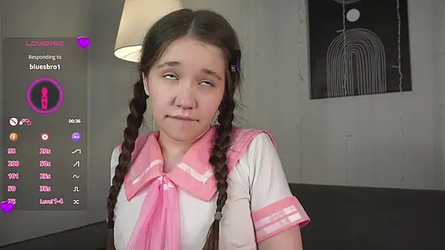 AmiLewis online show from 02-08-25, 07:15