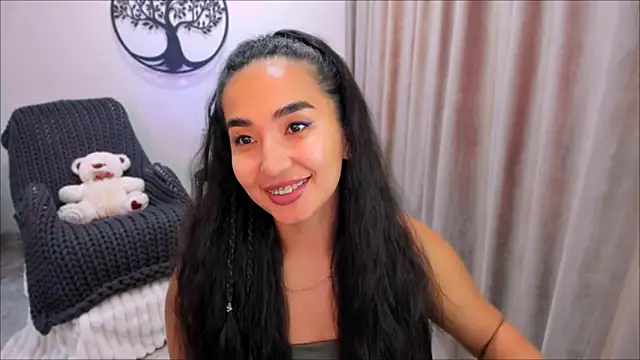 worldofkim online show from 10-13-25, 06:24