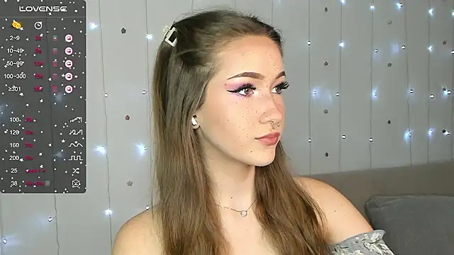 Snapshot of dazy_88_ chatting on 12-02-24, 02:20 dazy 88  online show from 12-02-24, 02:20