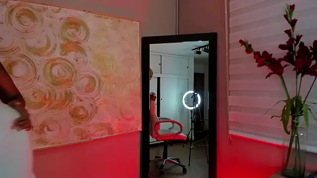 haiiley more online show from 02-04-25, 02:17