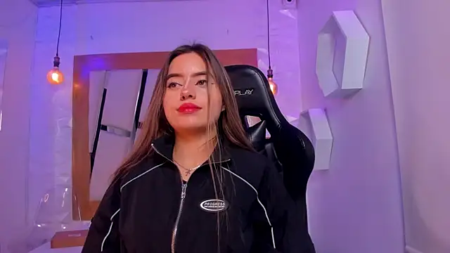 ary cooper  online show from 11-06-25, 12:28