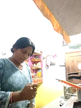 Snapshot of priyadarshiPRIYASEXCPL223 chatting on 04-15-26, 01:23 priyadarshiPRIYASEXCPL223 online show from 04-15-26, 01:23