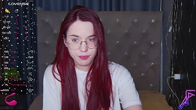 EmilyKents online show from 02-18-25, 05:09