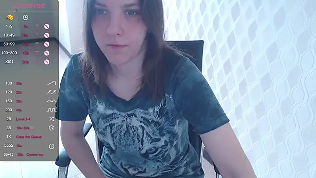 LisaHeart online show from 03-31-26, 01:55