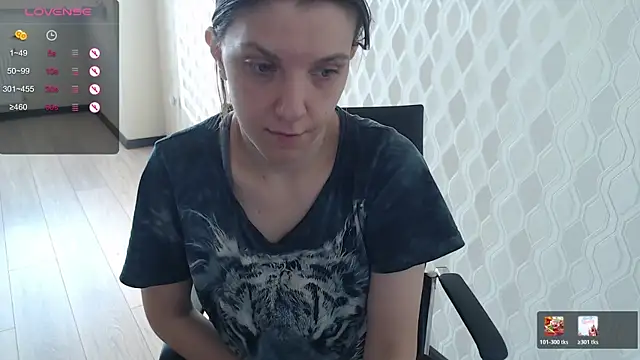 LisaHeart online show from 04-05-26, 01:41