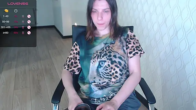 LisaHeart online show from 04-16-26, 07:47