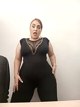 Snapshot of Miss_Agatha chatting on 01-09-25, 03:01 Miss Agatha online show from 01-09-25, 03:01