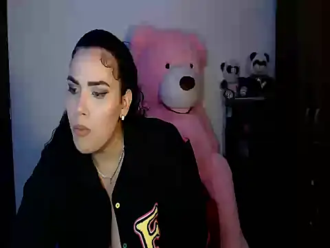 CarolinaRincon online show from 11-18-25, 11:15