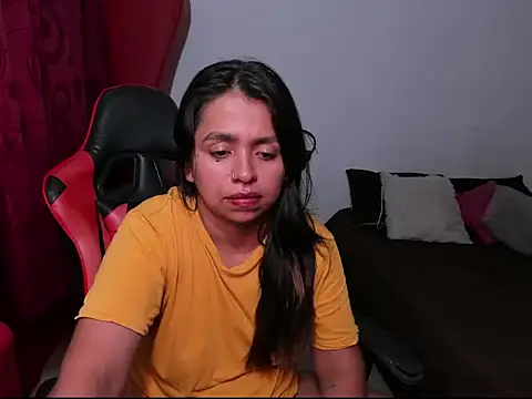 Snapshot of cory_rose chatting on 06-04-26, 02:50 cory rose online show from 06-04-26, 02:50