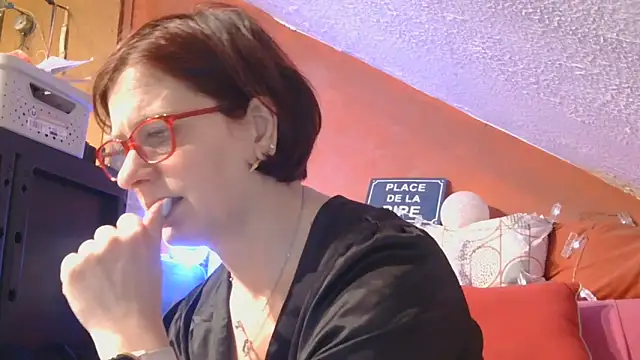 lanax online show from 05-11-26, 12:11