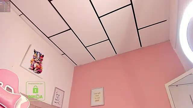 Snapshot of scarlet_darling26 chatting on 02-21-25, 12:49 scarlet darling26 online show from 02-21-25, 12:49