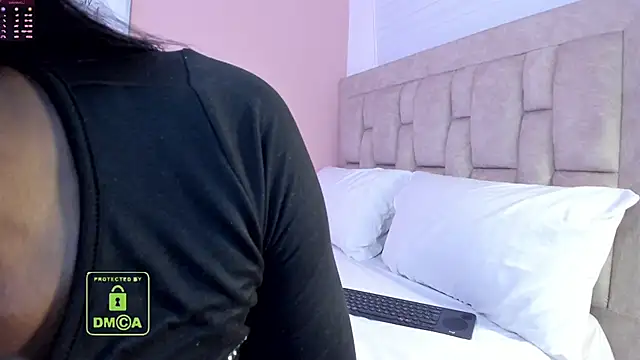 Snapshot of scarlet_darling26 chatting on 03-23-25, 12:47 scarlet darling26 online show from 03-23-25, 12:47