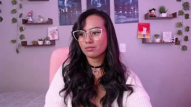 macey elliot  online show from 01-21-25, 02:37