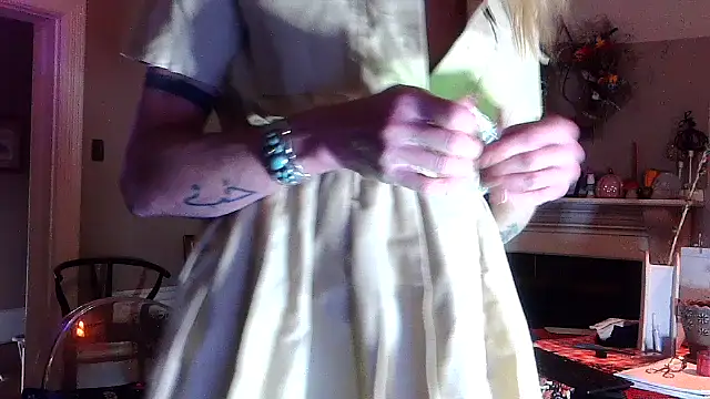 Glamazonx online show from 10-29-25, 02:25